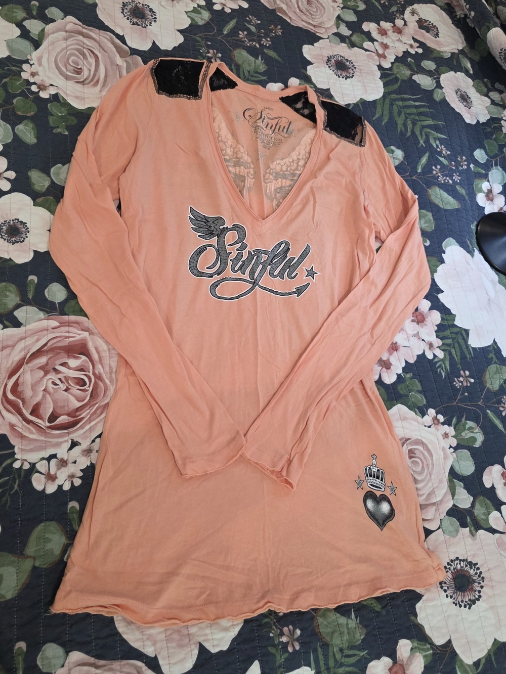 Sinful Women's Long Sleeve V-Neck Tunic in Peach